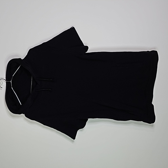 ALPHALETE medium black short sleeve athletic hoodie - Picture 1 of 6